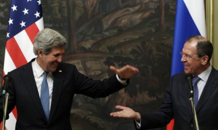وزير الخارجية الروسي سيرغي لافروف ونظيره الأمريكي جون كيري